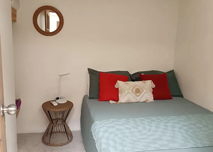 Great Location ! 4 Bedroom Home In The Heart Of Cartagena